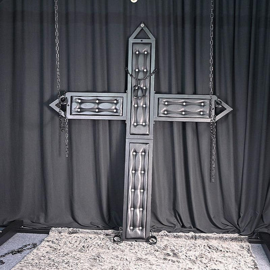 THORN GARDEN™ metal st andrews cross - free shipping