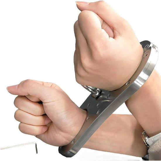 THORN GARDEN™ Stainless steel handcuffs with traction chain and free shipping