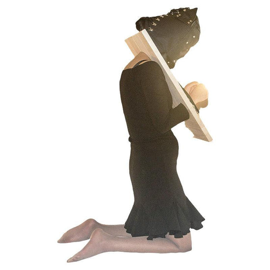 THORN GARDEN™ Wooden Bondage Classical wooden shackle