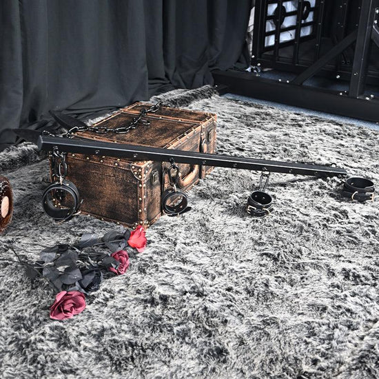 THORN GARDEN™ bdsm metal Spreader Bar with free cuffs and free shipping