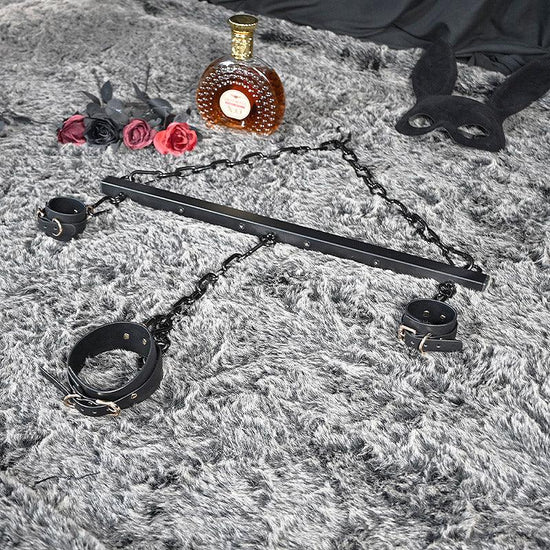 THORN GARDEN™ bdsm metal Spreader Bar with free cuffs and free shipping