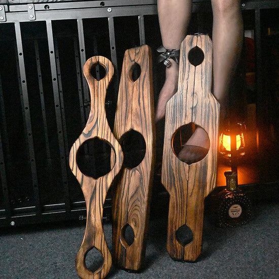 THORN GARDEN™ bdsm elm pillory and free shipping