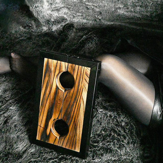 THORN GARDEN™ wooden ankle stocks - free shipping