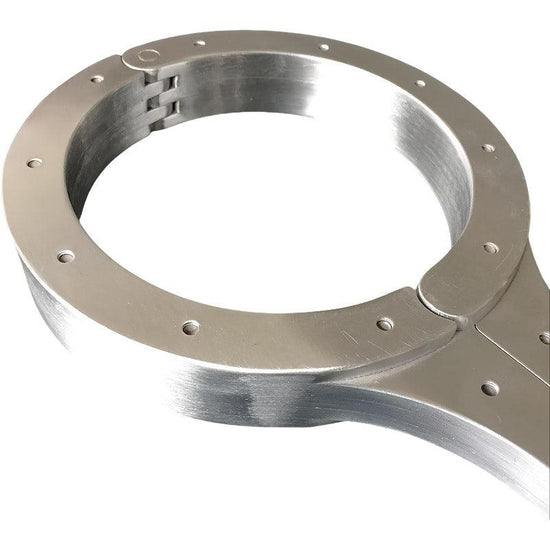 THORN GARDEN™ about 0.8kg Integrated hand and neck shackles free shipping