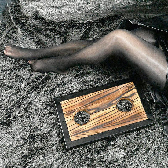 THORN GARDEN™ wooden ankle stocks - free shipping