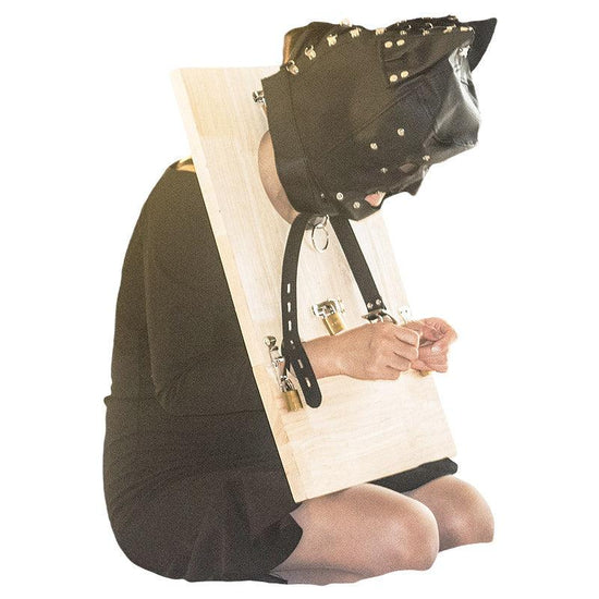 THORN GARDEN™ Wooden Bondage Classical wooden shackle