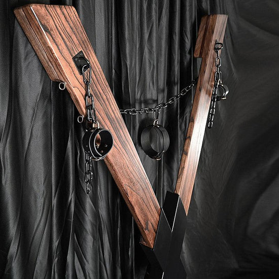 THORN GARDEN™ wooden st andrews cross - free shipping