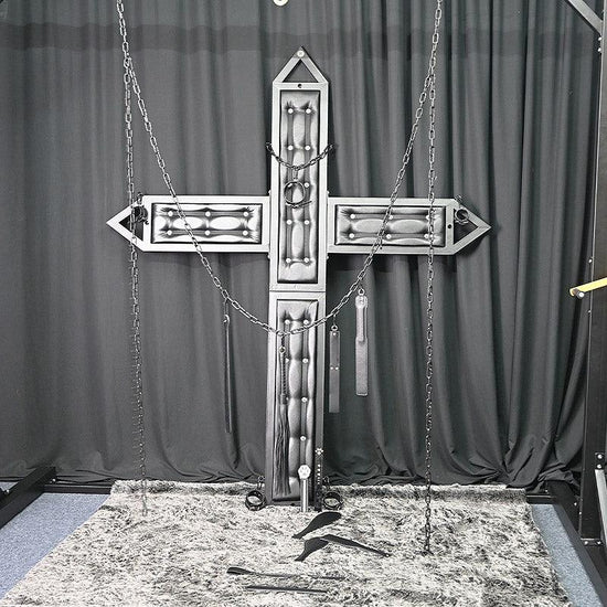 THORN GARDEN™ metal st andrews cross - free shipping