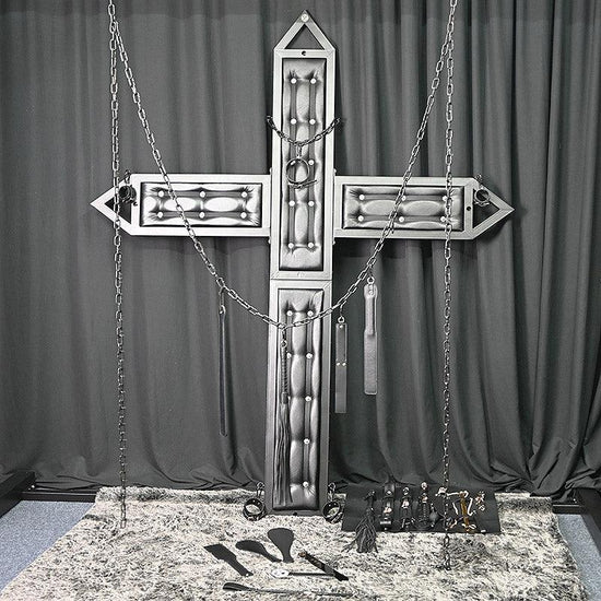 THORN GARDEN™ metal st andrews cross - free shipping