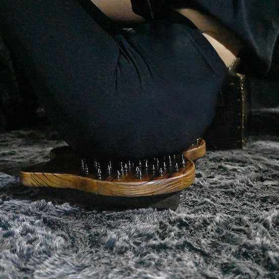 THORN GARDEN™ Torture device hip piercing board pegging bench free shipping