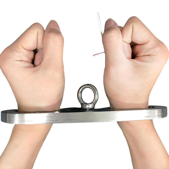 THORN GARDEN™ Stainless steel handcuffs with traction chain and free shipping